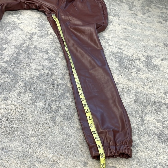 New WeWoreWhat Vegan Leather Jogger Pants Pull On Brown Sz M - Picture 10 of 13